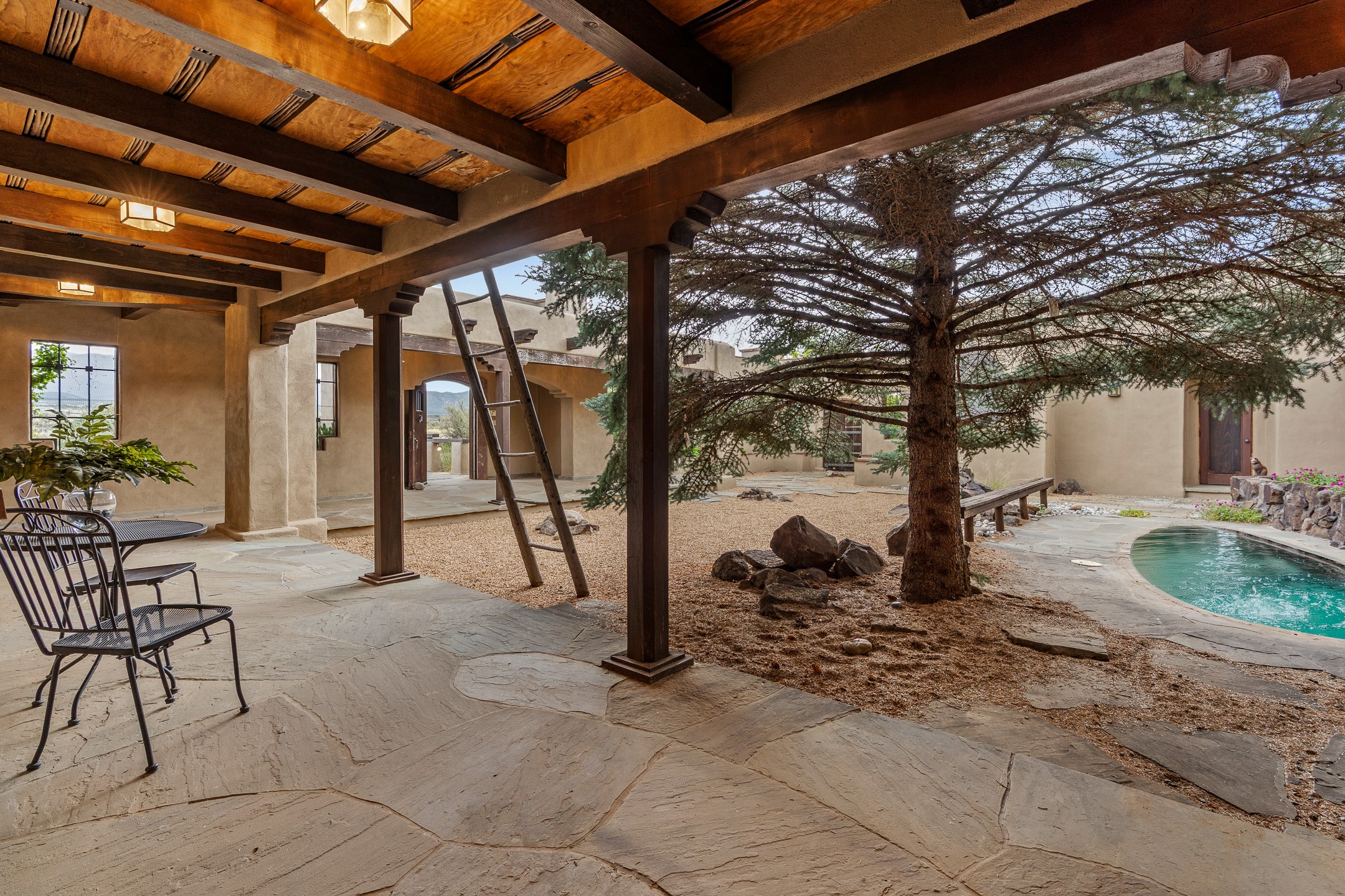 89 Riverbend Road Ranchos de Taos, NM 87557 - Photo 5 of 45