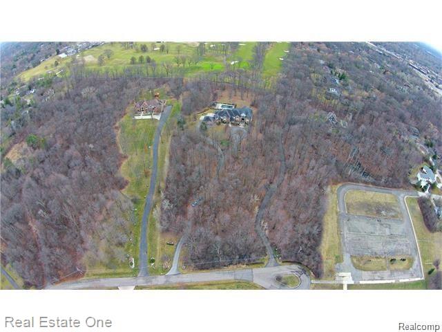 32400 Rock Ridge Lane Farmington Hills, MI 48334 - Photo 5 of 44
