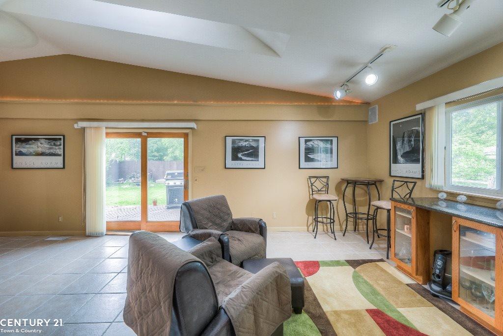 8405 Smethwick Road Sterling Heights, MI 48312 - Photo 9 of 28 Gallery Image 9