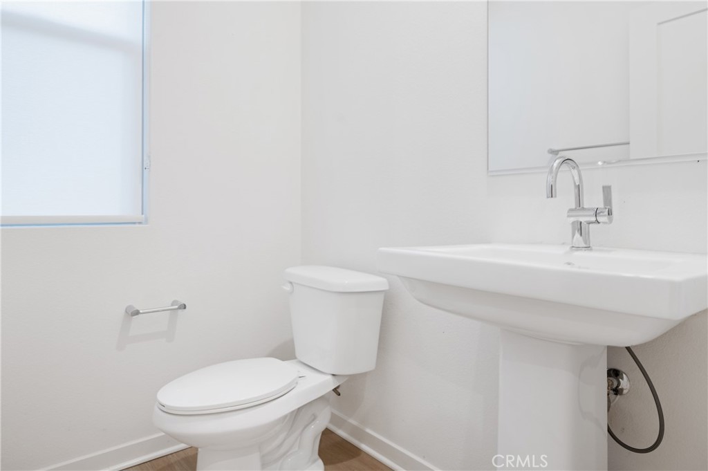 32040 Paseo Vienta San Juan Capistrano, CA 92675 - Photo 11 of 27 Powder Room