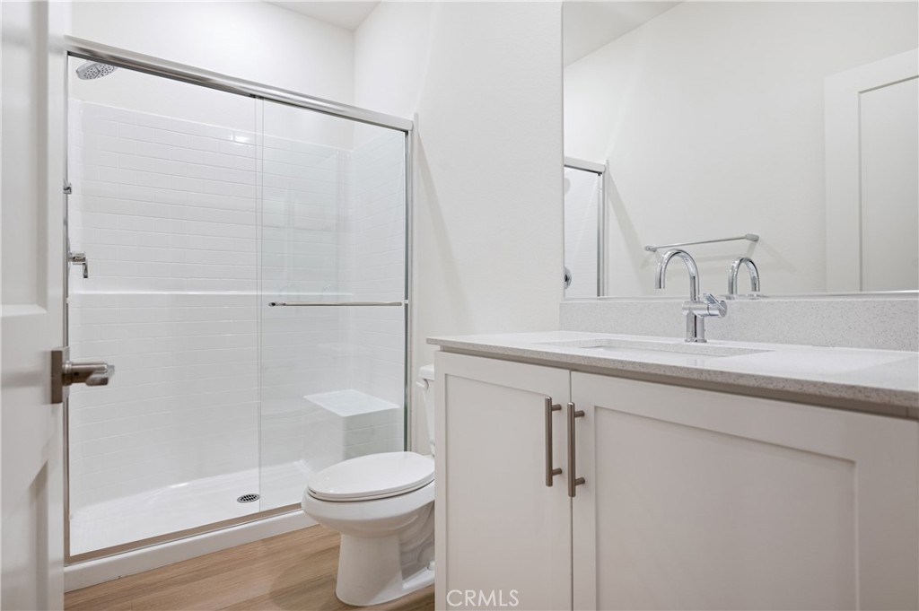 32040 Paseo Vienta San Juan Capistrano, CA 92675 - Photo 14 of 27 Bathroom With Tub