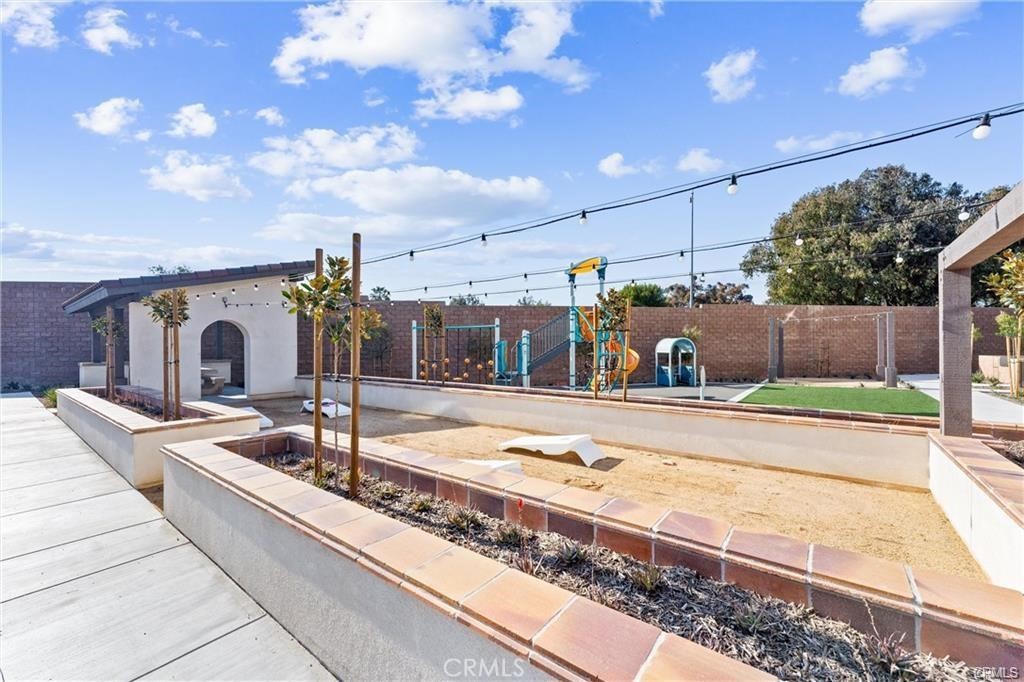 32040 Paseo Vienta San Juan Capistrano, CA 92675 - Photo 23 of 27