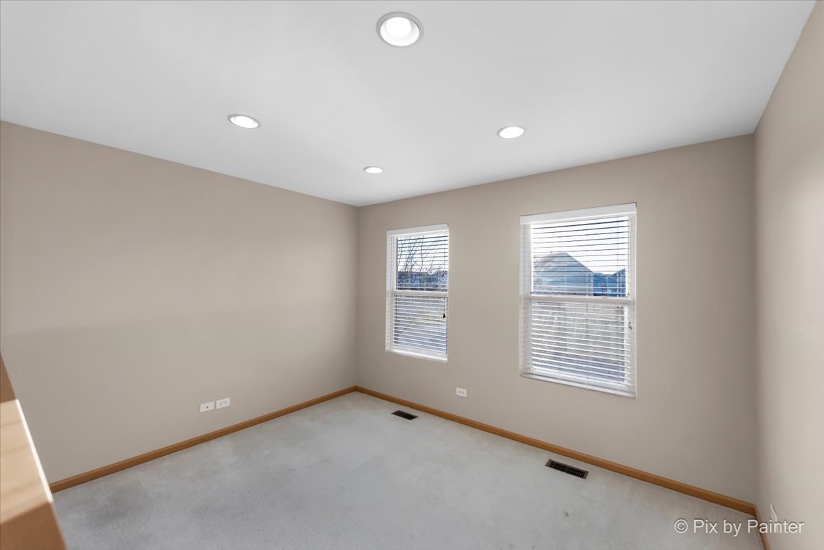 1065 Port Royal Road Pingree Grove, IL 60140 - Photo 18 of 40