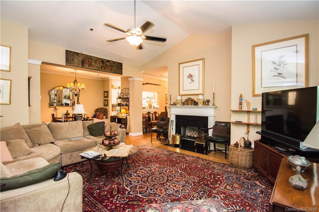 5609 Fairview Road, Unit 11 Charlotte, NC 28209 - Photo 3 of 14 Gallery Image 3