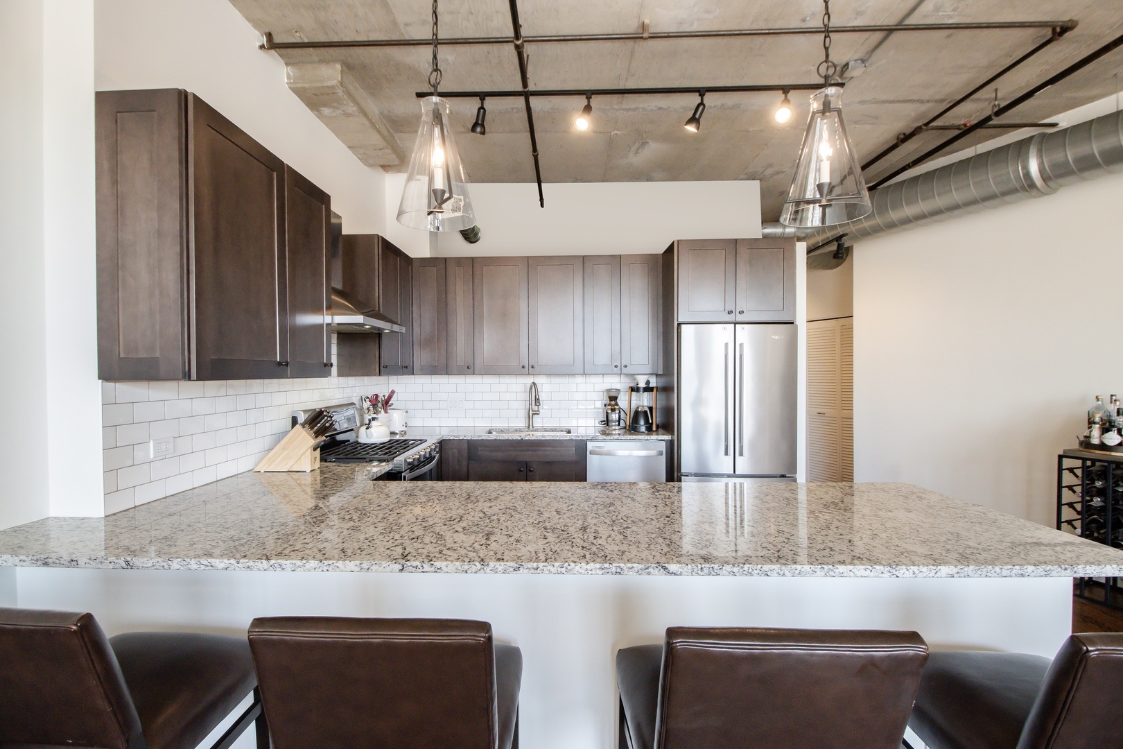 1000 West Adams Street, Unit 609 Chicago, IL 60607 - Photo 6 of 33 Gallery Image 6