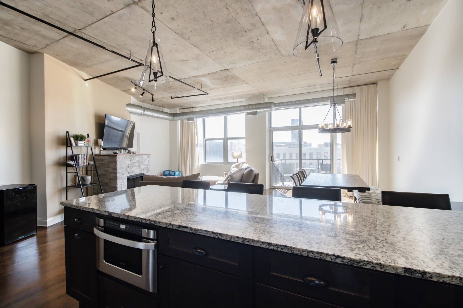 1000 West Adams Street, Unit 609 Chicago, IL 60607 - Photo 7 of 33 Gallery Image 7