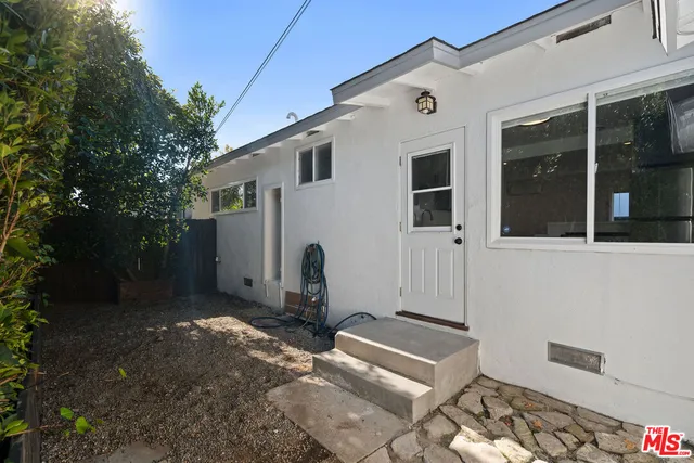 $4,000 | 1406 17th Street, Manhattan Beach, CA 90266