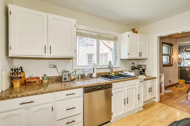 $380,000 | 3807 Hubbard Avenue North, Robbinsdale, MN 55422