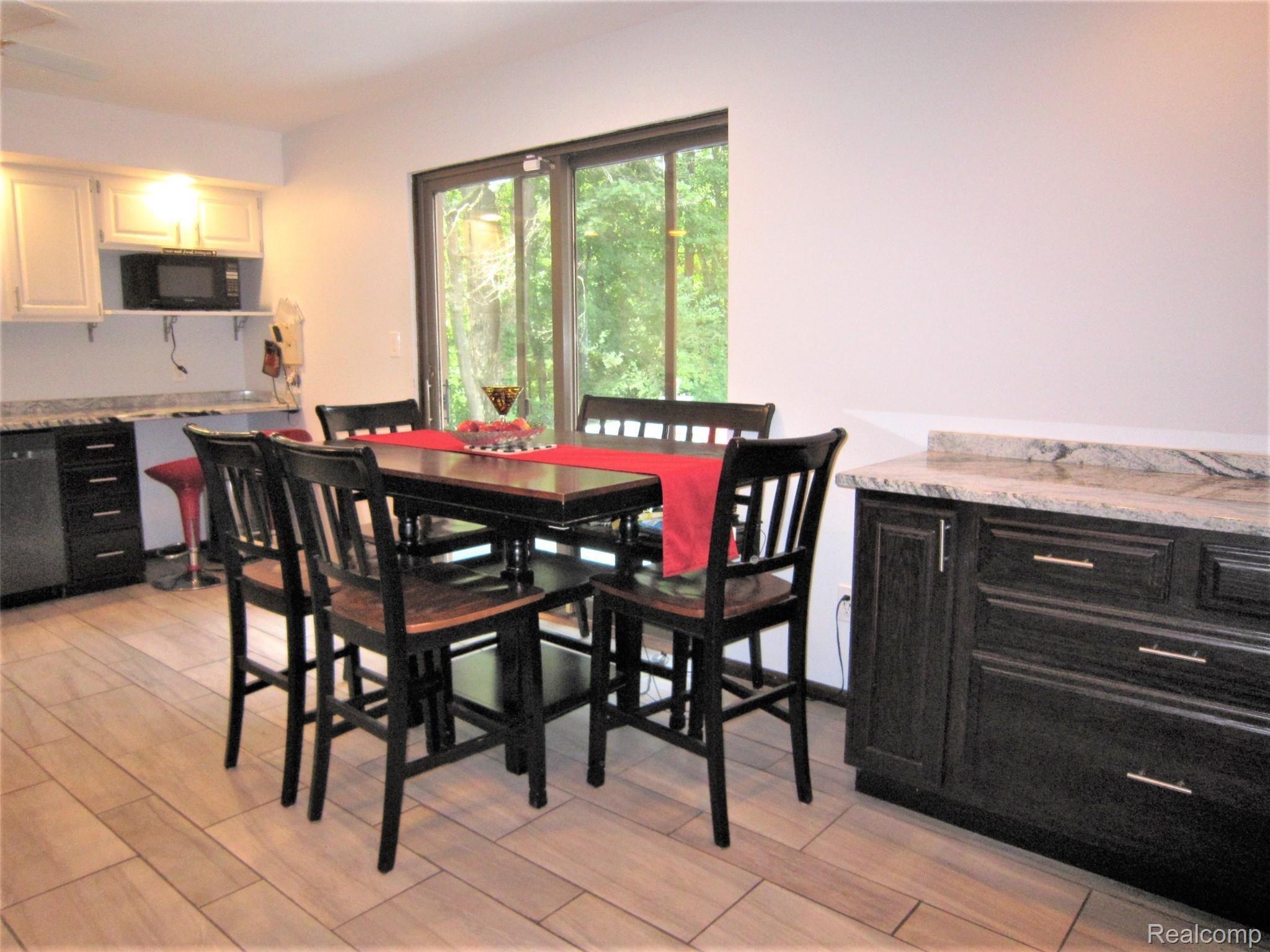 140 South Hughes Road Howell, MI 48843 - Photo 23 of 36 IMG_0811.JPG