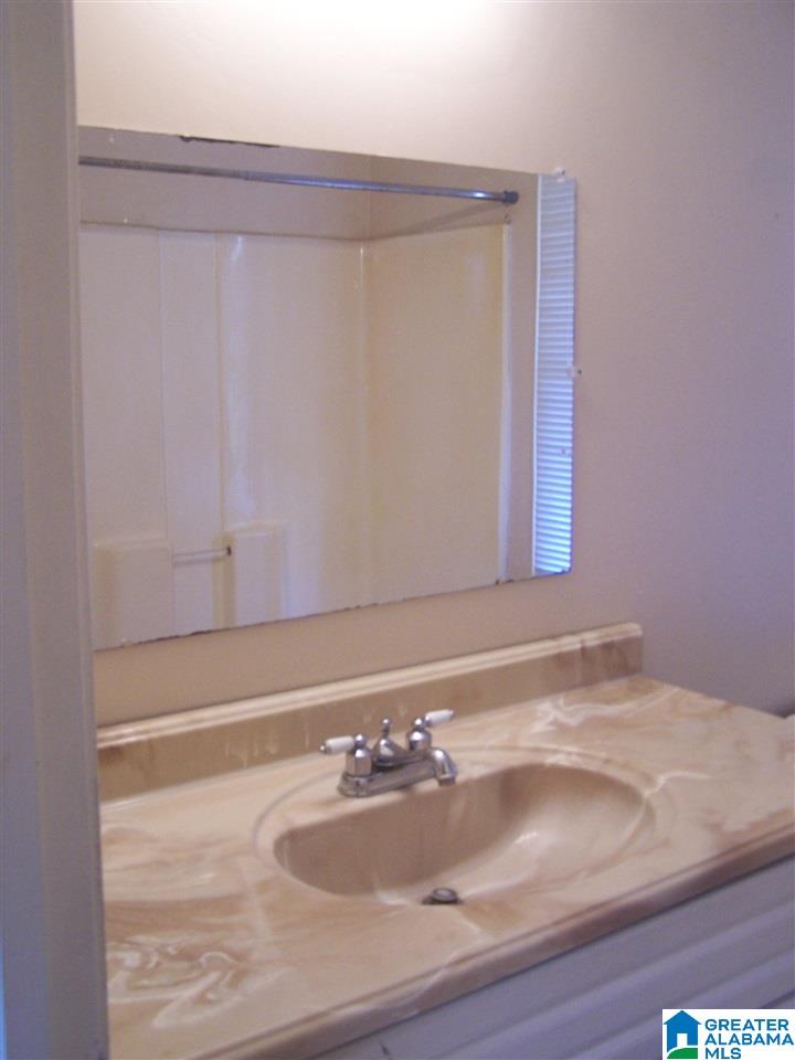 703 Ridgeway Drive Oneonta, AL 35121 - Photo 14 of 21