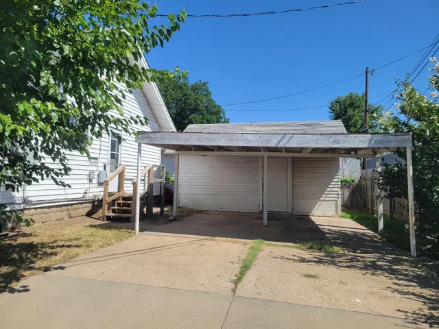 $47,000 | 1014 North 1st Street, Arkansas City, KS 67005