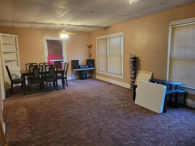 $47,000 | 1014 North 1st Street, Arkansas City, KS 67005