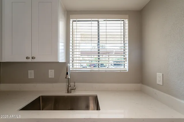 $1,500 | 11026 North 28th Drive, Unit 12, Phoenix, AZ 85029