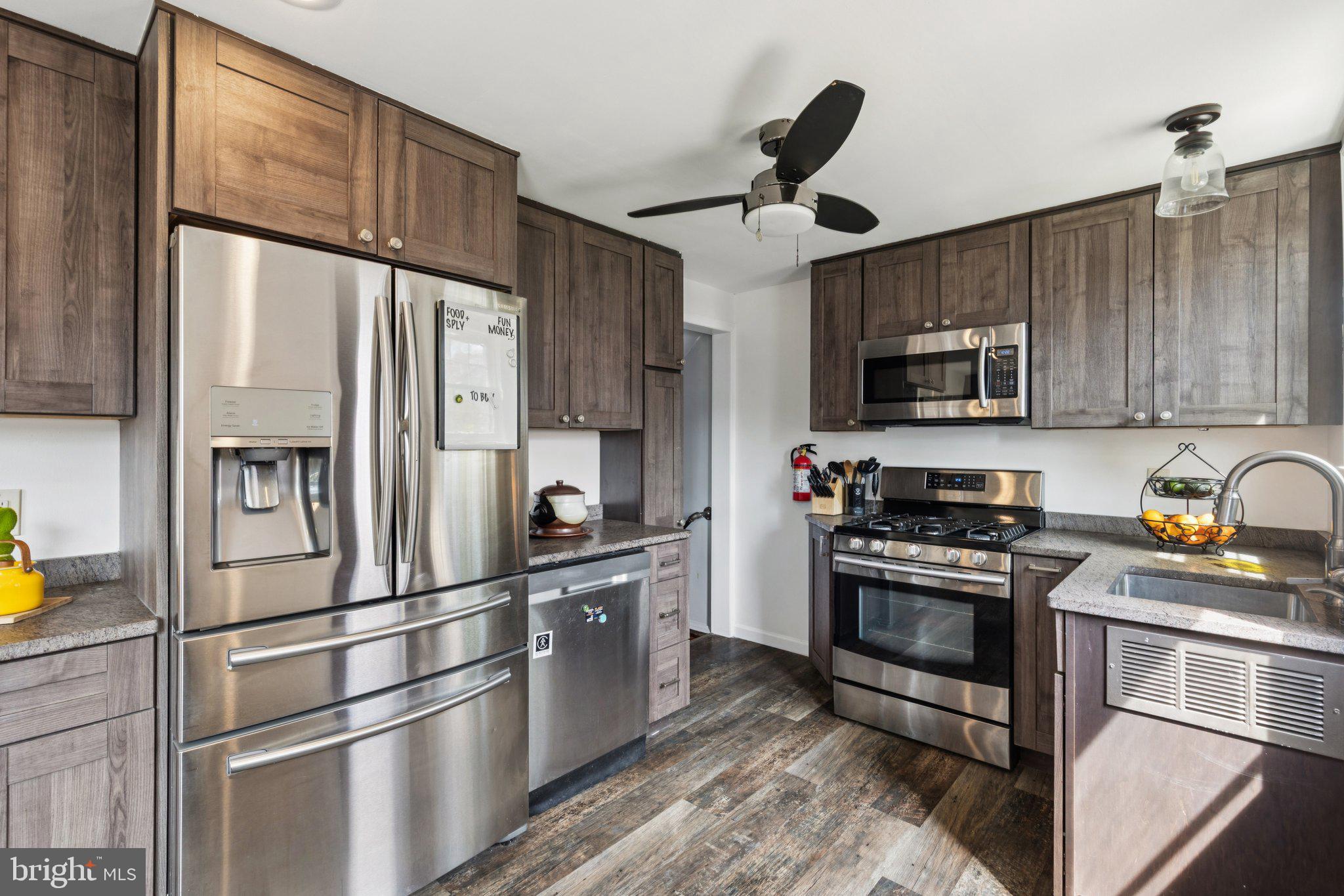 7006 Browning Road Pennsauken, NJ 08109 - Photo 20 of 36