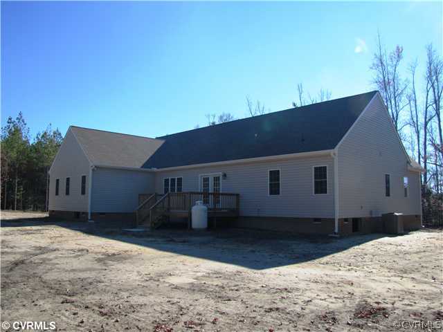 9210 Springfield Court Disputanta, VA 23842 - Photo 2 of 12 Exterior Back