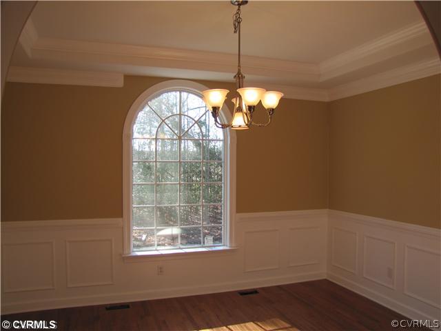 9210 Springfield Court Disputanta, VA 23842 - Photo 5 of 12 Dining Room