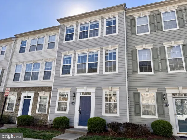 $2,600 | 21842 Jarvis Square, Unit 21842, Ashburn, VA 20147
