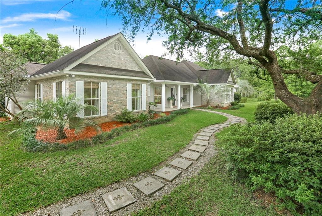 23033 Ray Keen Road Covington, LA 70435 - Photo 2 of 19 Gallery Image 2
