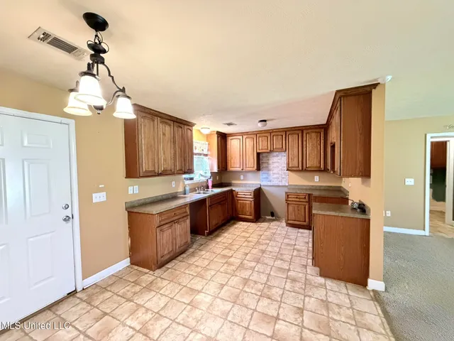 $190,000 | 111 Kelly Cove, Canton, MS 39046