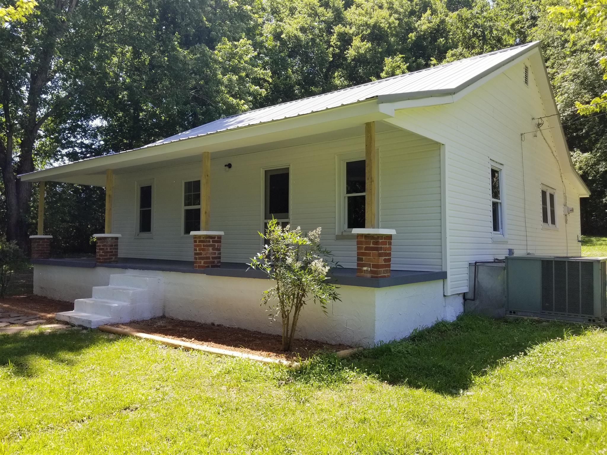285 Buzzard Cave Road Waverly, TN 37185 - Photo 1 of 25 Welcome to 285 Buzzard Cave Rd Waverly, TN
