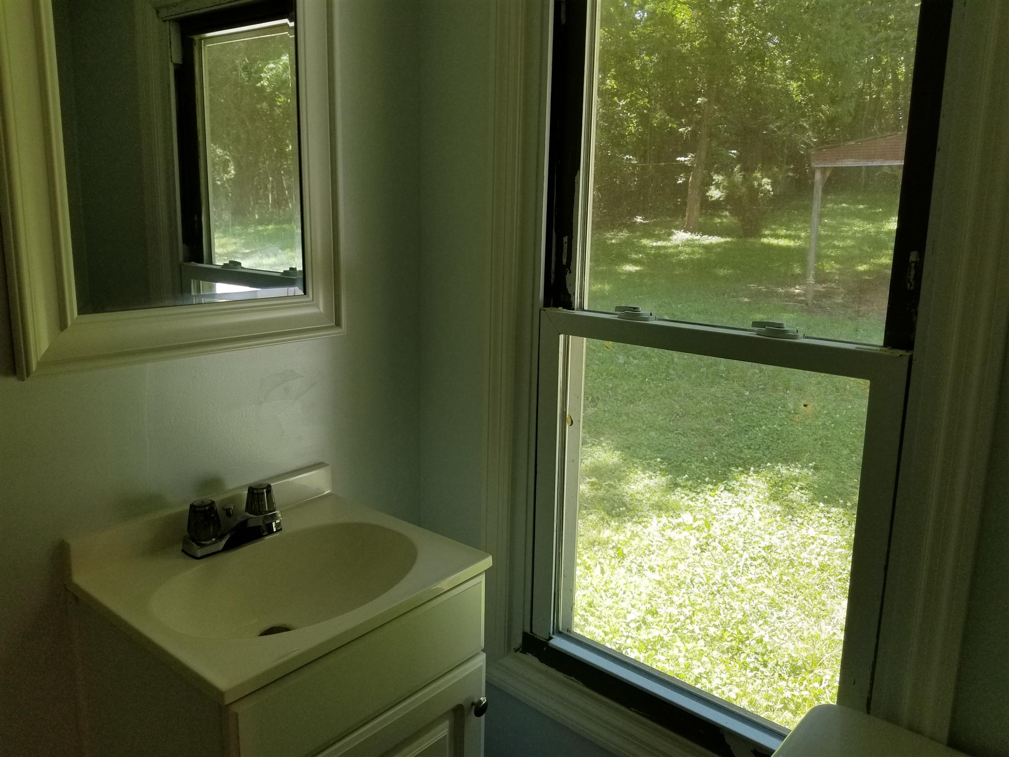 285 Buzzard Cave Road Waverly, TN 37185 - Photo 9 of 25 Bath off of laundry room