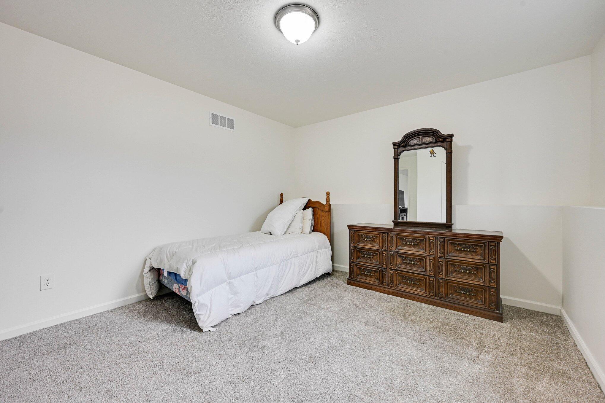 58640 Pond View Lane Three Rivers, MI 49093 - Photo 17 of 33 011_file_7994