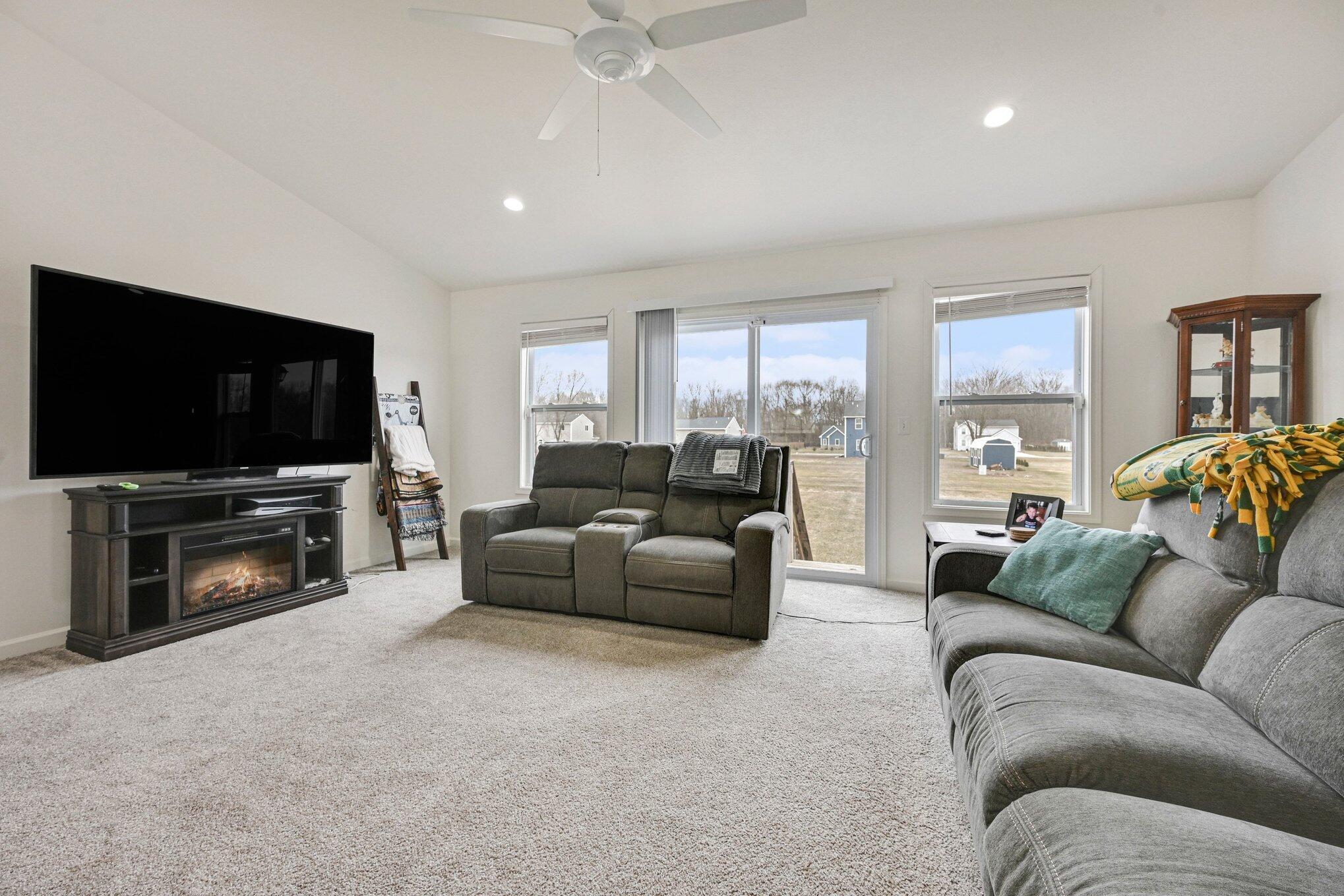 58640 Pond View Lane Three Rivers, MI 49093 - Photo 9 of 33 005_file_9512