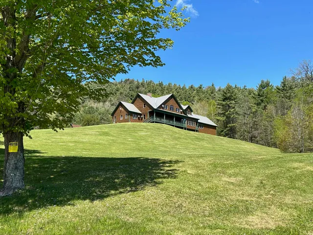 $1,700,000 | 487 Stevens Place, Newbury, VT 05081
