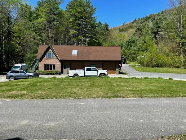$1,500,000 | 487 Stevens Place, Newbury, VT 05081