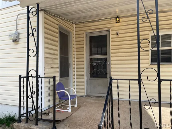 $1,400 | 6542 Odell Street, St. Louis, MO 63139
