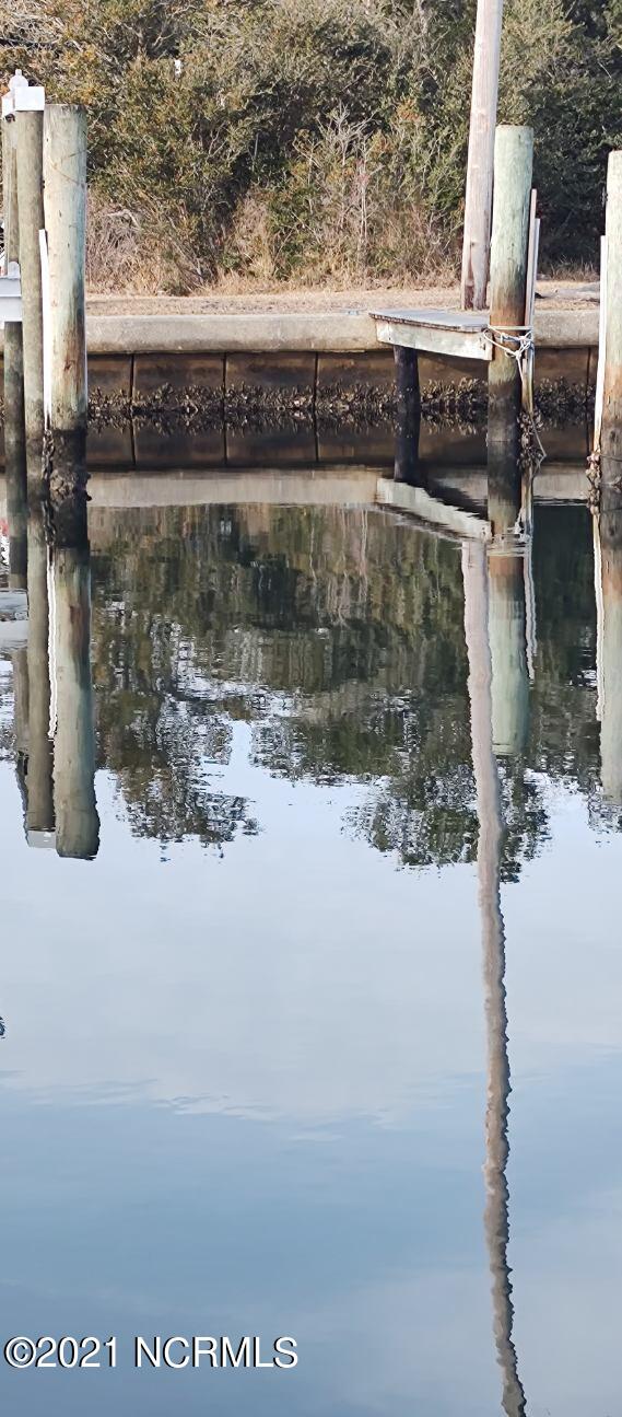 15 Cedar Point Boulevard, Unit 15 Cedar Point, NC 28584 - Photo 2 of 11 Slip 15 - 2