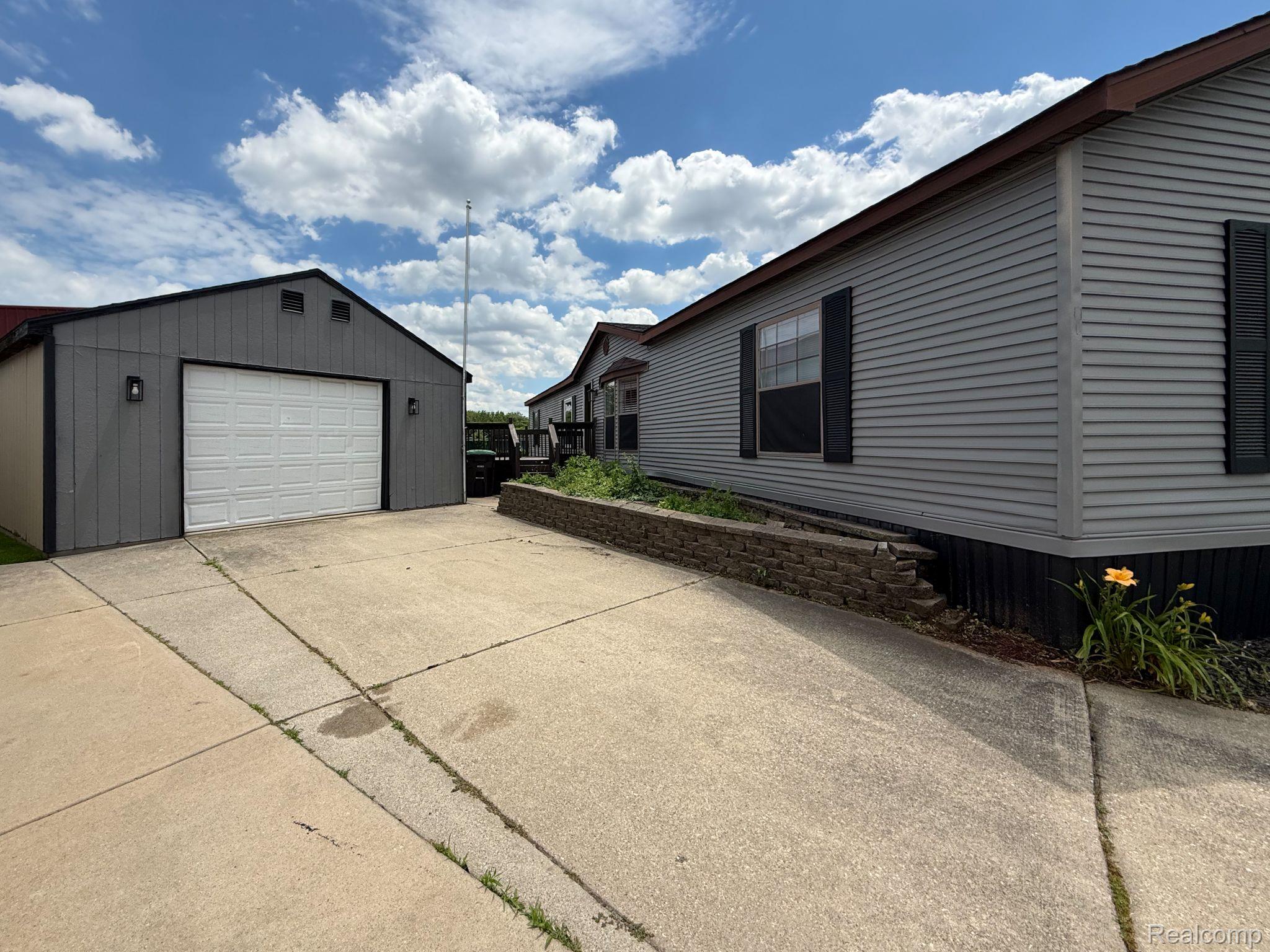 6255 Telegraph Road, Unit 214 Erie, MI 48133 - Photo 32 of 32 IMG_0853.JPG