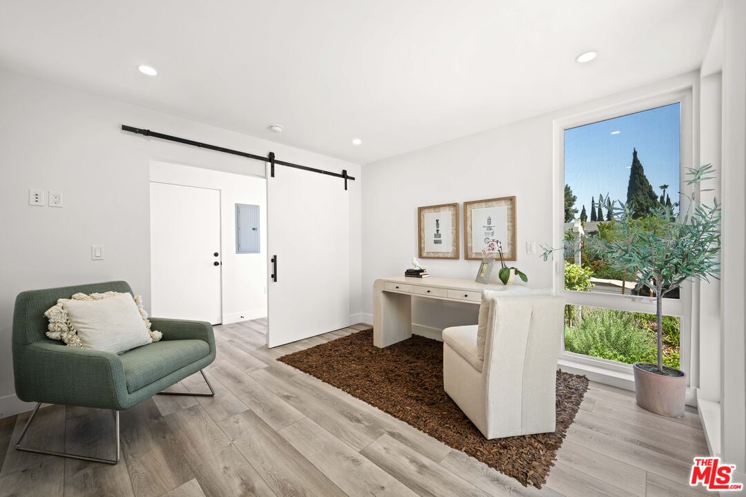 1959-2 South Preuss Road Los Angeles, CA 90034 - Photo 11 of 33