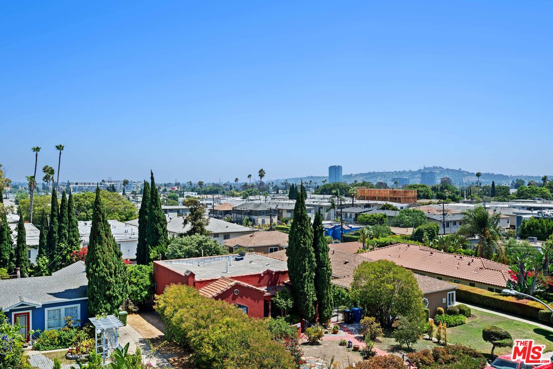 1959-2 South Preuss Road Los Angeles, CA 90034 - Photo 17 of 33