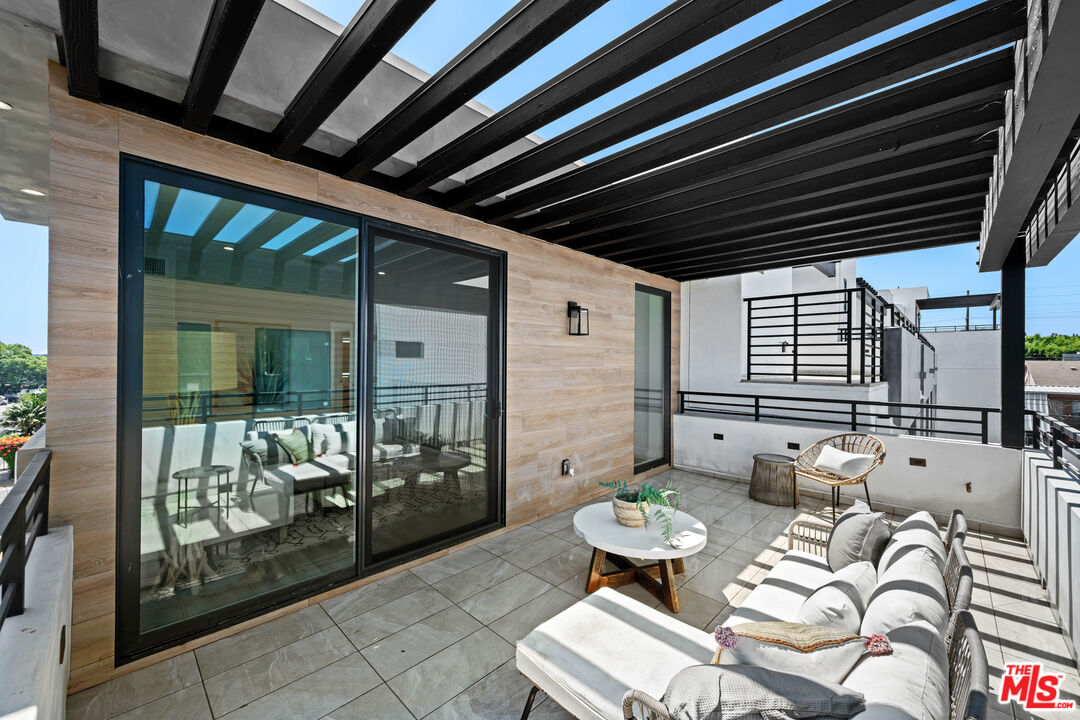 1959-2 South Preuss Road Los Angeles, CA 90034 - Photo 18 of 33