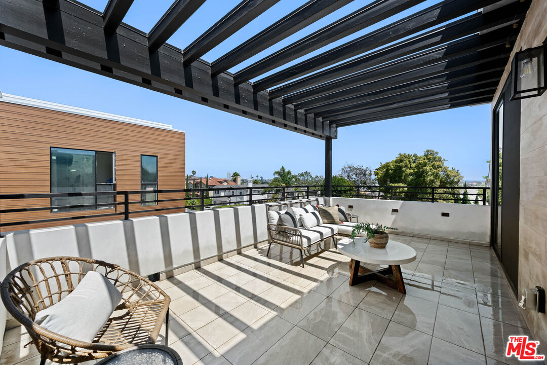 1959-2 South Preuss Road Los Angeles, CA 90034 - Photo 19 of 33