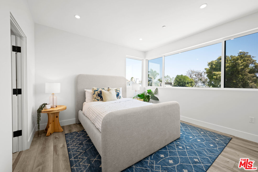 1959-2 South Preuss Road Los Angeles, CA 90034 - Photo 27 of 33