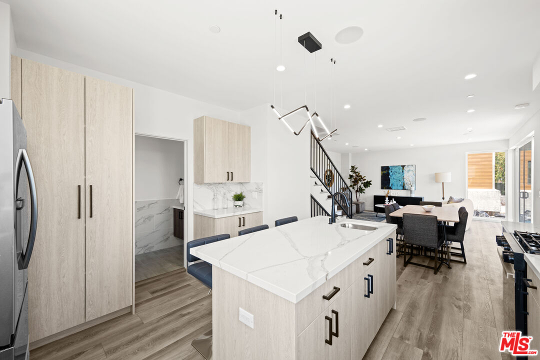 1959-2 South Preuss Road Los Angeles, CA 90034 - Photo 28 of 33