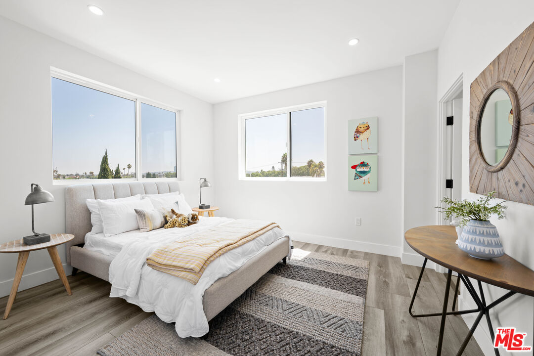 1959-2 South Preuss Road Los Angeles, CA 90034 - Photo 8 of 33