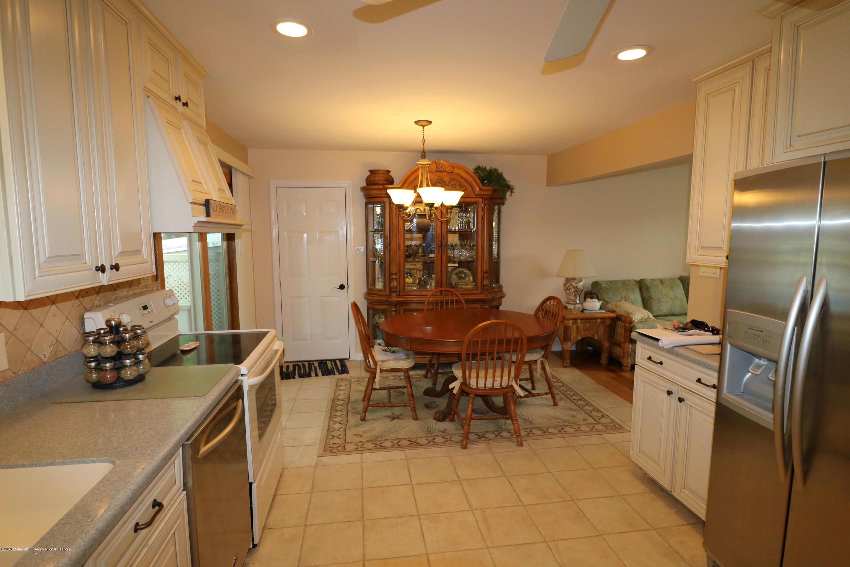221 Spray Road Manahawkin, NJ 08050 - Photo 14 of 49 IMG_1945
