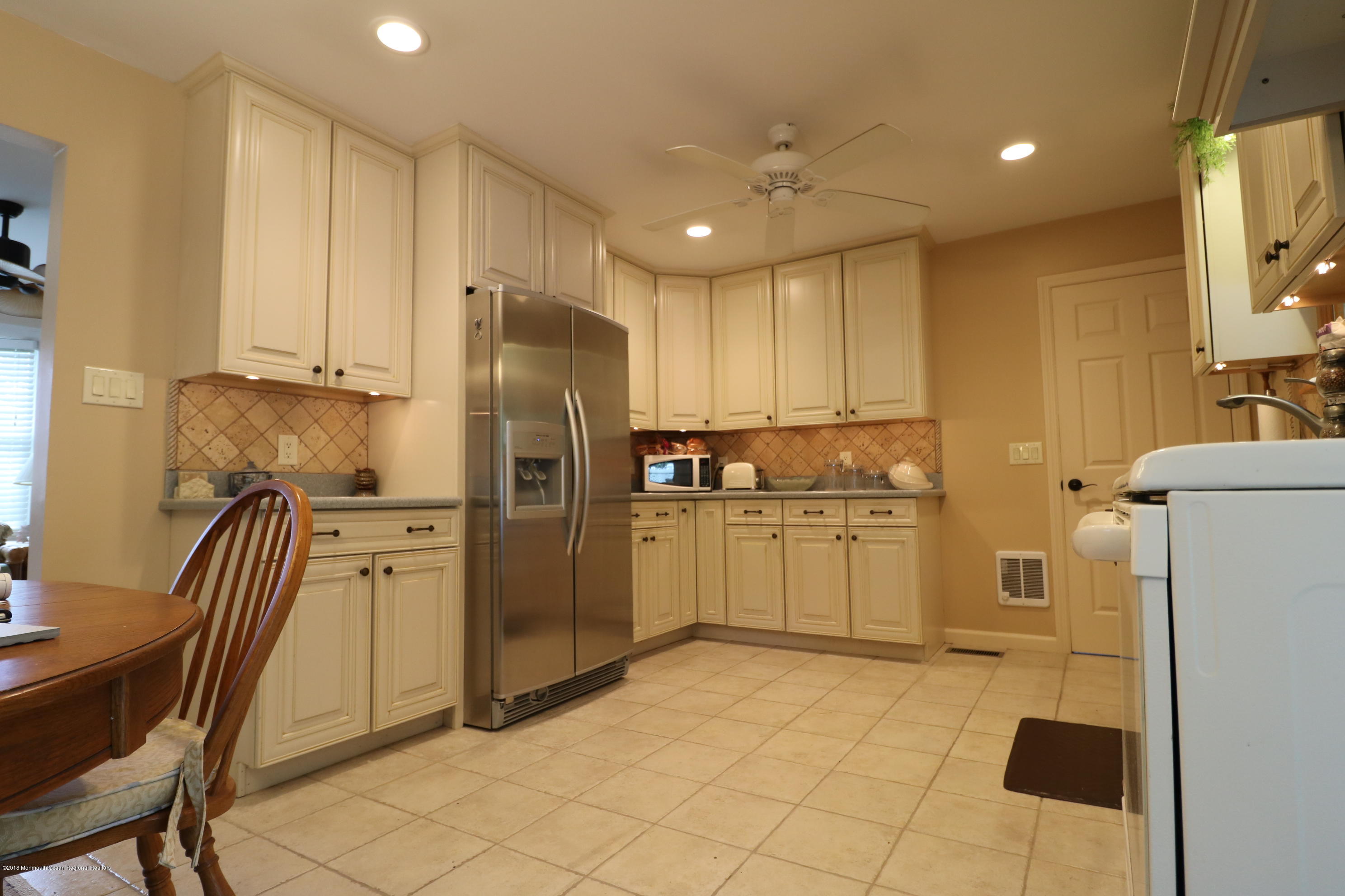 221 Spray Road Manahawkin, NJ 08050 - Photo 16 of 49 IMG_1949