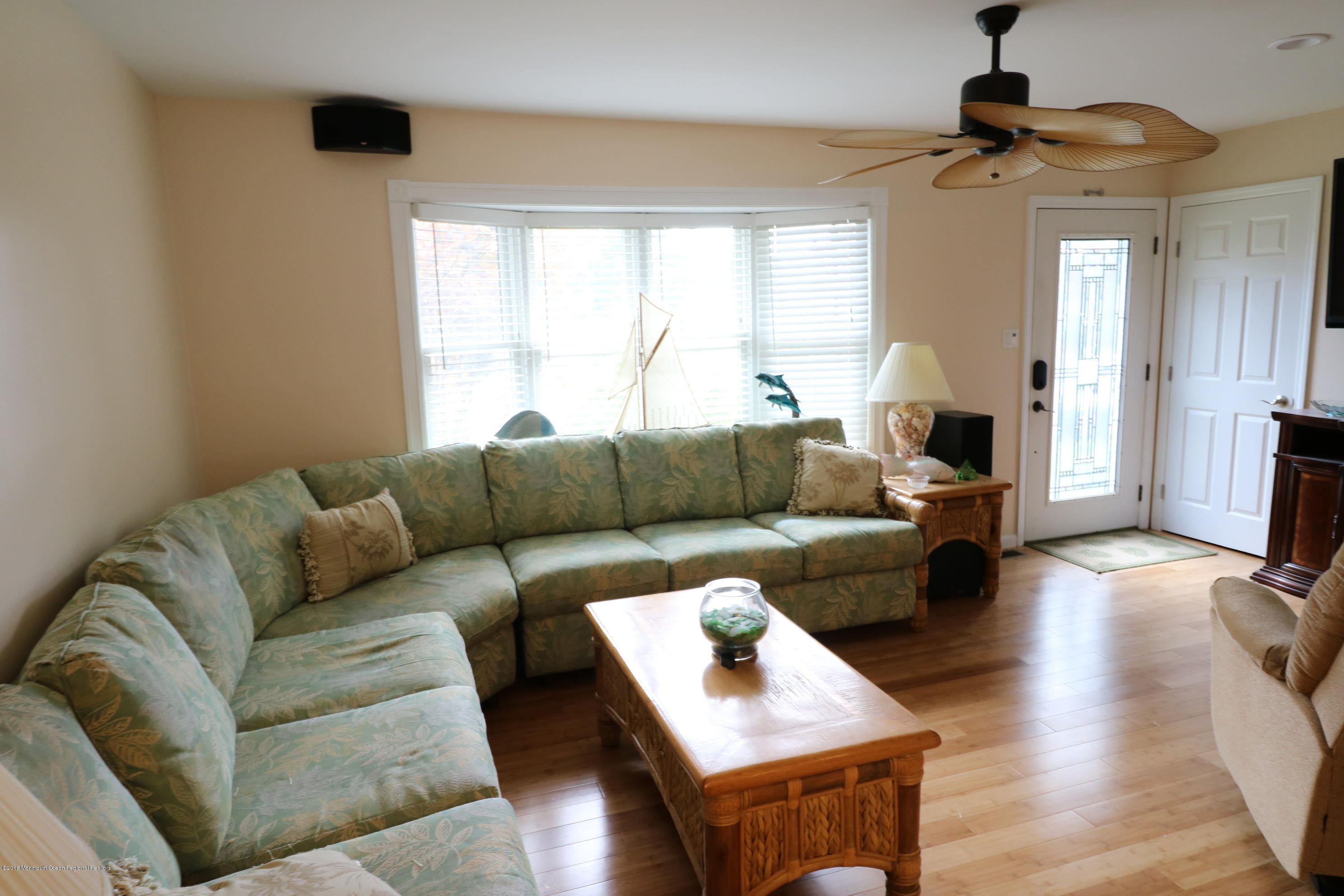 221 Spray Road Manahawkin, NJ 08050 - Photo 8 of 49 IMG_1932