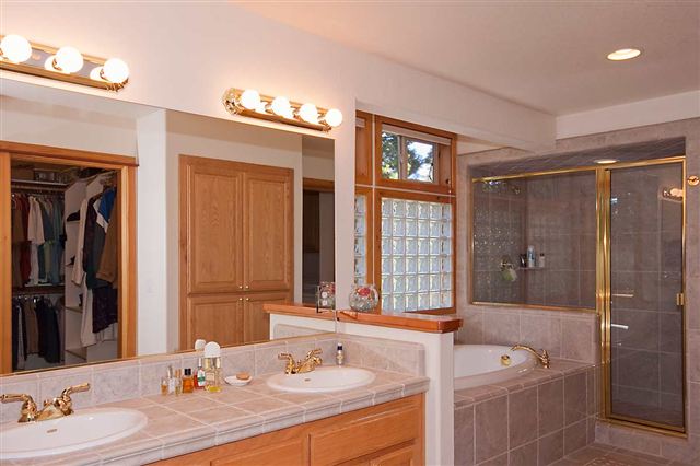 1718 Grouse Ridge Road Truckee, CA 96161 - Photo 8 of 14
