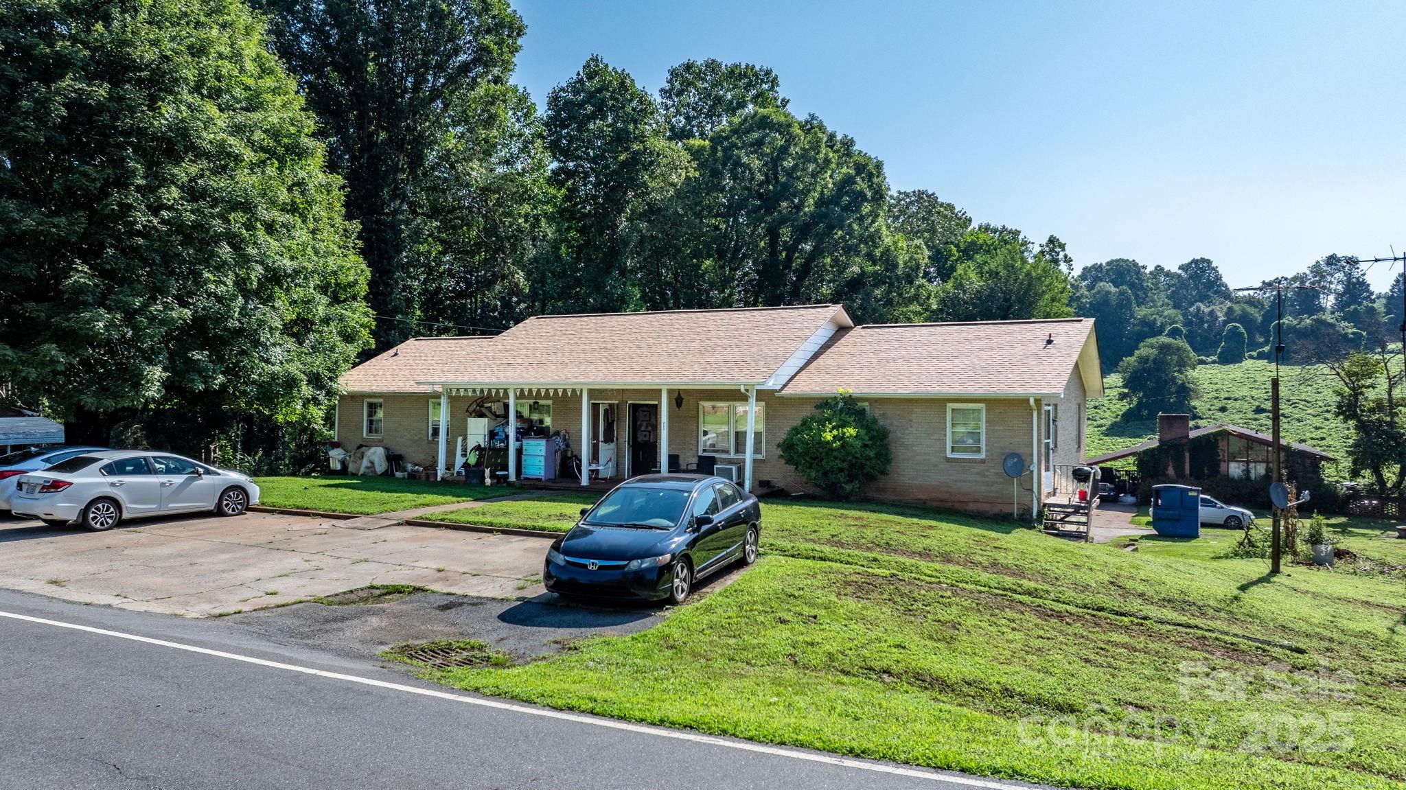 805 Old Highway 18 Road Morganton, NC 28655 - Photo 3 of 33