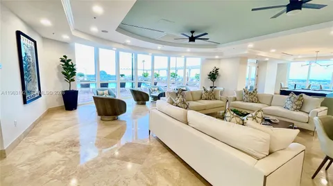 $420,000 | 511 Southeast 5th Avenue, Unit 1201, Fort Lauderdale, FL 33301