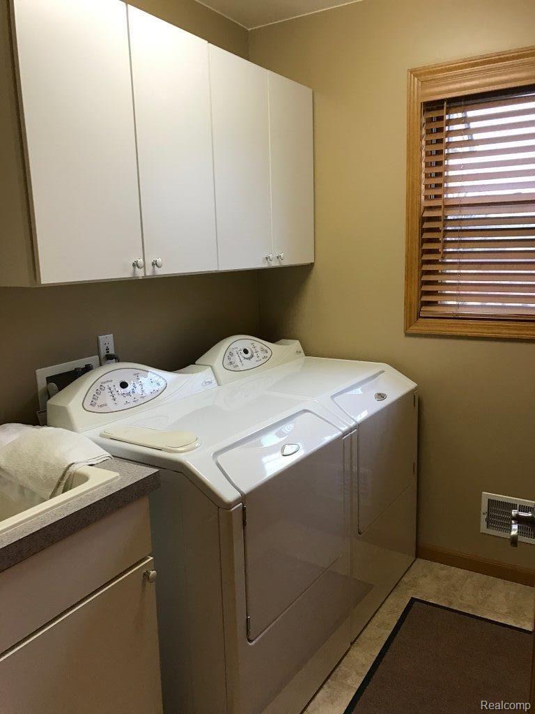 1994 Smith Road Lapeer, MI 48446 - Photo 25 of 30 E884A5C9-8D56-47F3-9386-2E045039D52E.JPG