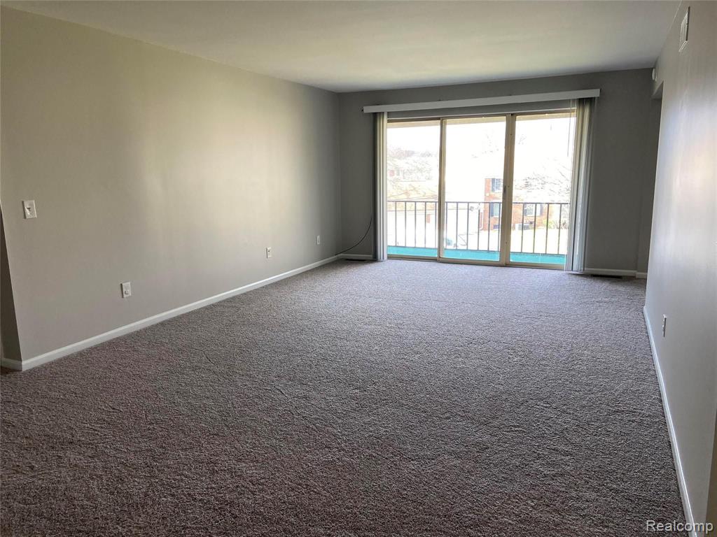 29644 Middlebelt Road, Unit 54 Farmington Hills, MI 48334 - Photo 17 of 31