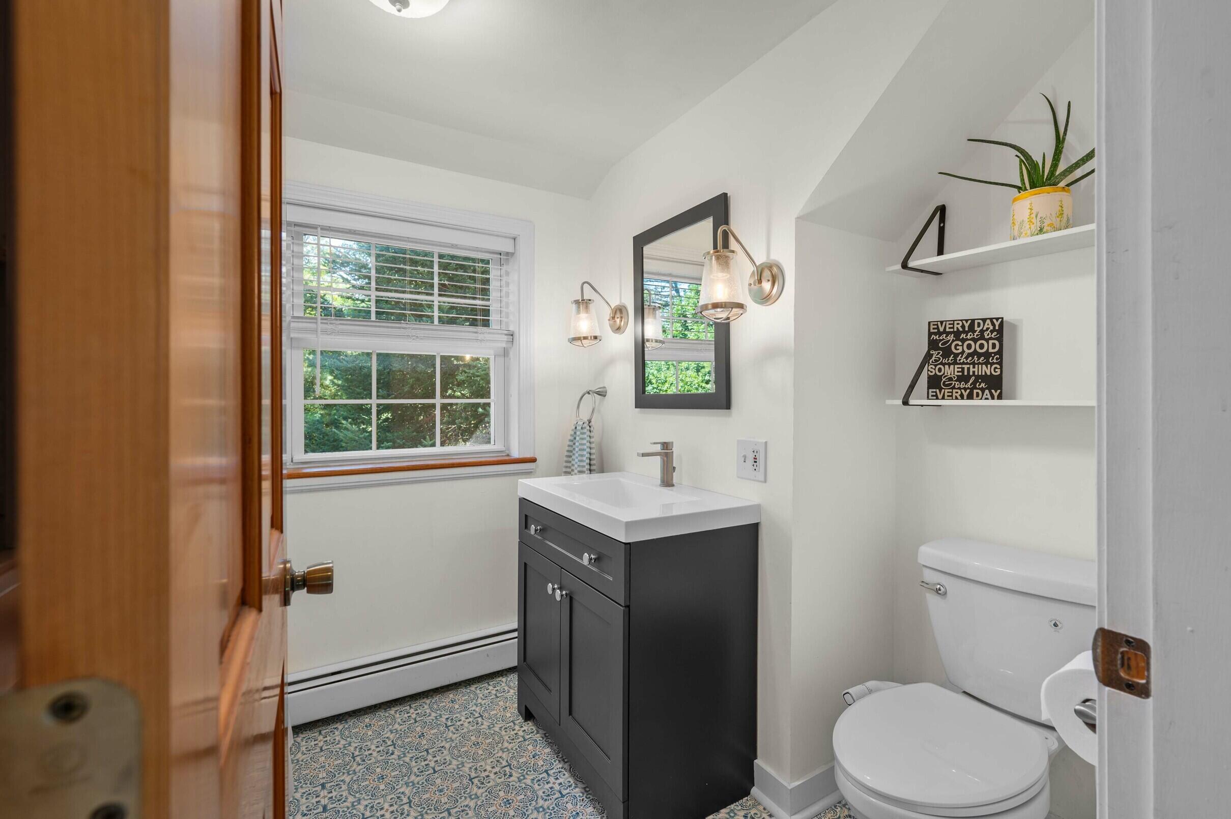 1235 Weeks Mills Road Augusta, ME 04330 - Photo 33 of 52 2nd Floor Bathroom