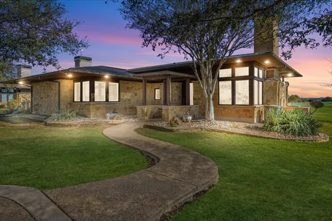 $498,650 | 2001 Kahala Sunset Drive, Spicewood, TX 78669