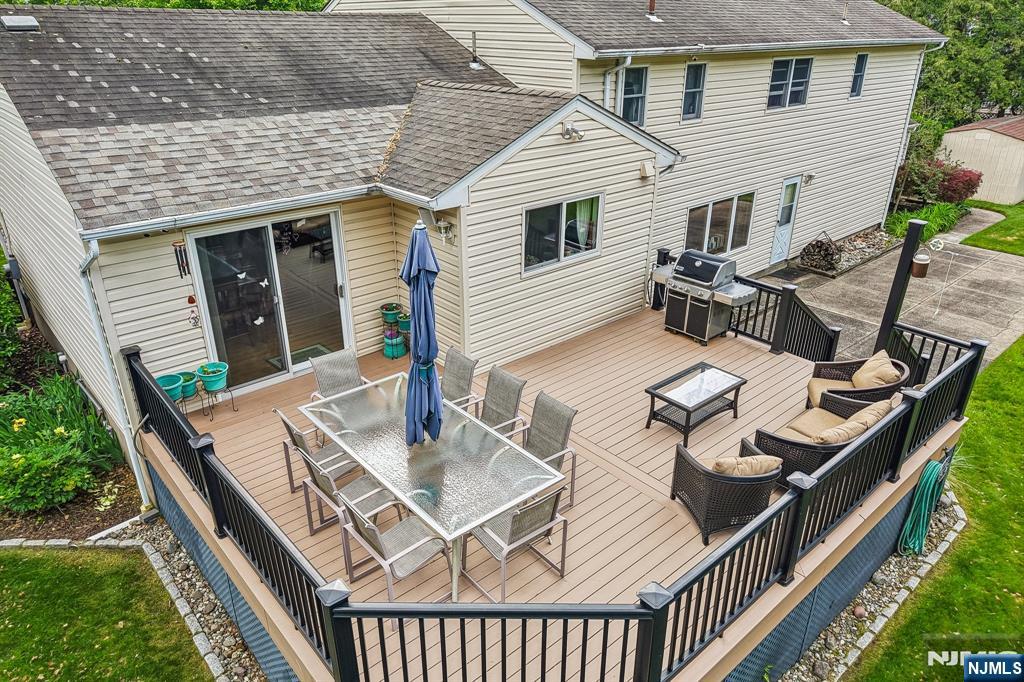 123 Midwood Road Paramus, NJ 07652 - Photo 42 of 46